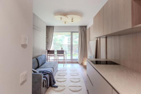 Luxury studio in pinewood 3min walk to sea